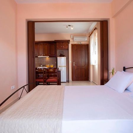Liotrivi Apartments Vasiliki  Bagian luar foto